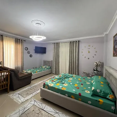 Flavio * Tirana